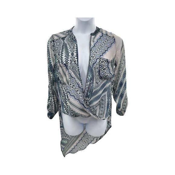 Democracy Boho Chic Printed Wrap Blouse Asymmetrical Hem Top Size Medium - Picture 2 of 7